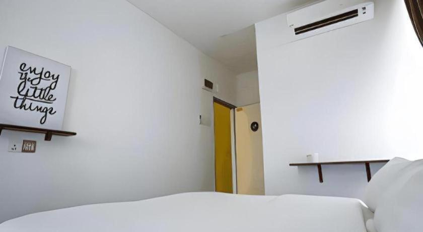 Comma Hotel Bandar Saujana Putra Εξωτερικό φωτογραφία